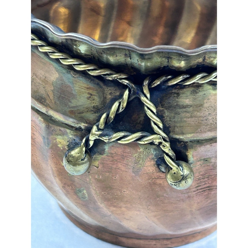 vtg copper planter bowl with rope and tassel detail Ruffled - Picture 6 of 9
